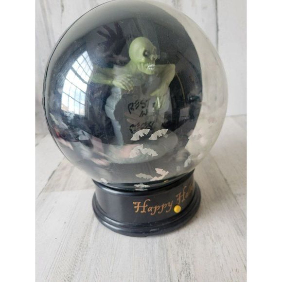Gemmy snow globe zombie Halloween tornado home decor animated light up - Picture 4 of 9